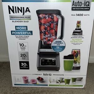BRAND NEW Ninja Professional Plus Blender DuoAuto IQ w/ 2 single blending cups